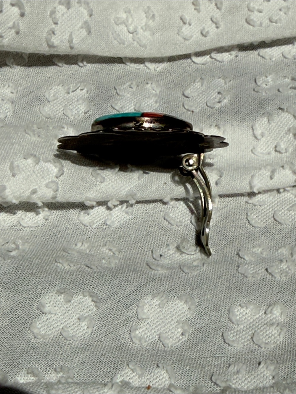 Vintage  Inlay Southwestern Sterling Single  Clip Earring - Picture 9 of 10